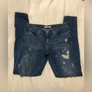 LEVI 711, size 28 skinny jeans